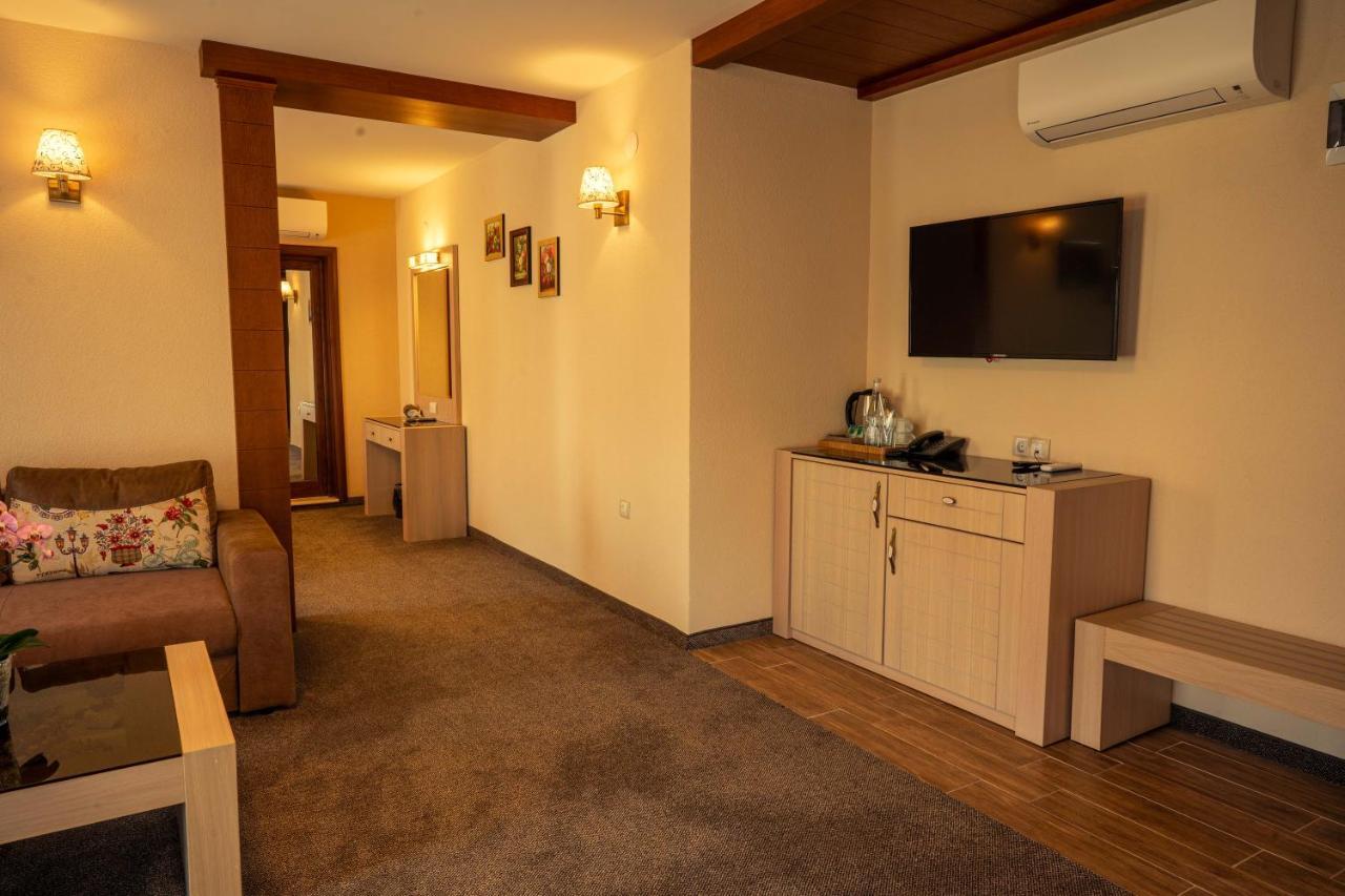 Boutique hotel Provence Бутик хотел Прованс Петріч Екстер'єр фото